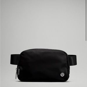 Lululemon Everywhere Belt Bag